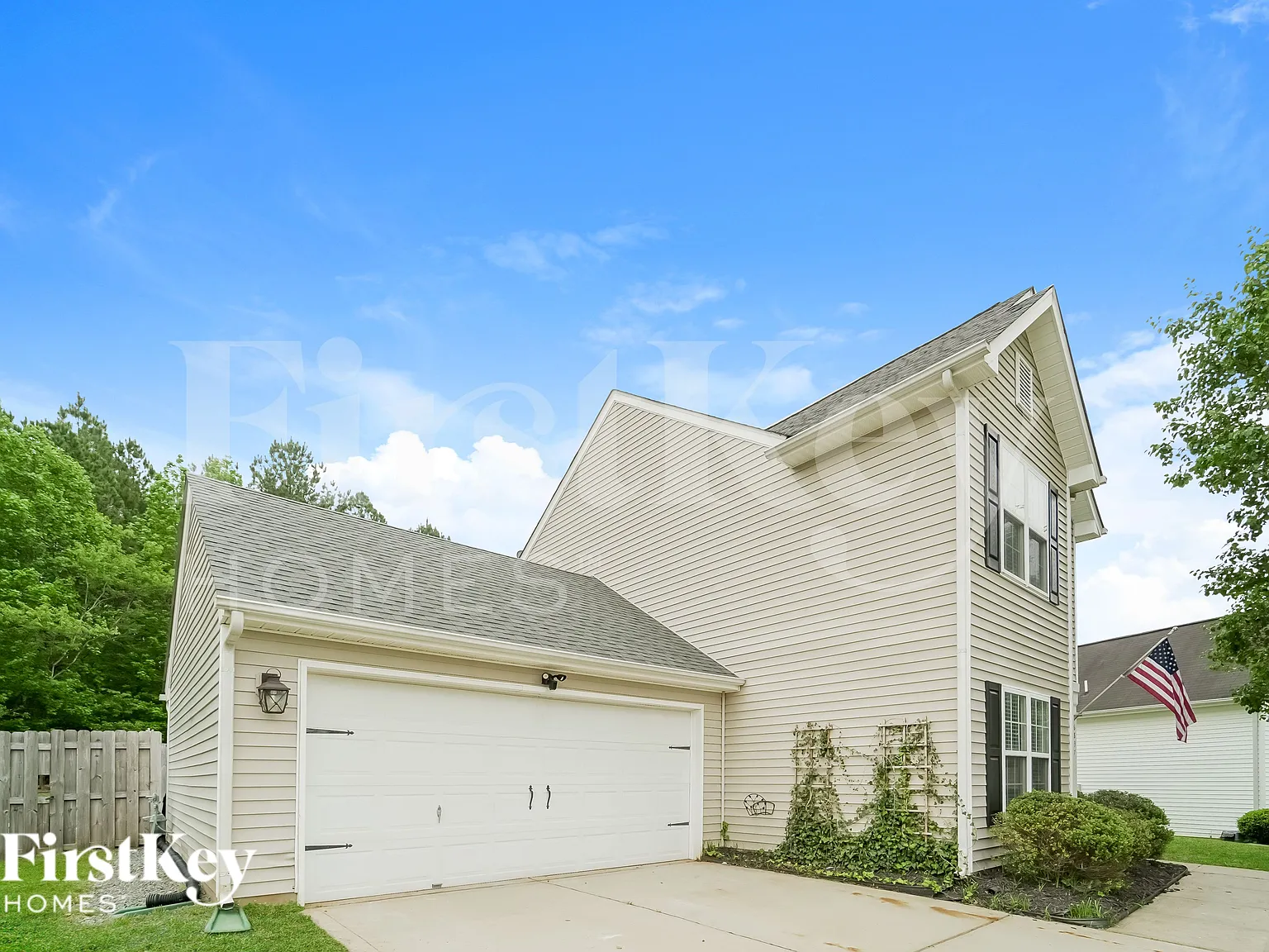 3 bed, 2.5 bath, 1777 sqft, $2,175 — Photo 3