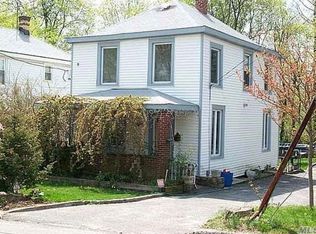 36 Rose Ave, Glen Cove, NY 11542
