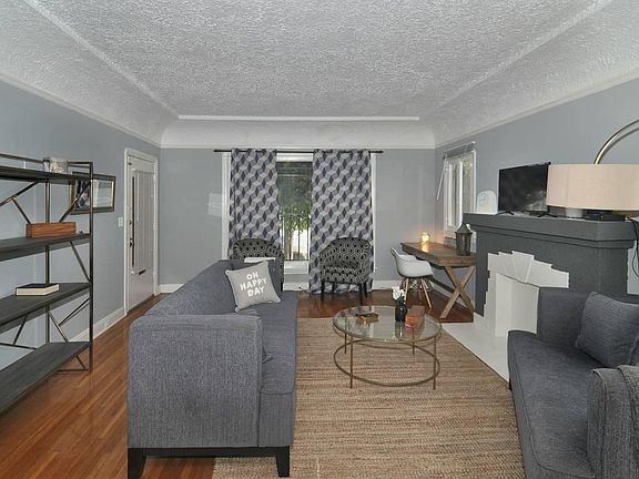 3rd image of 341 N Genesee Ave