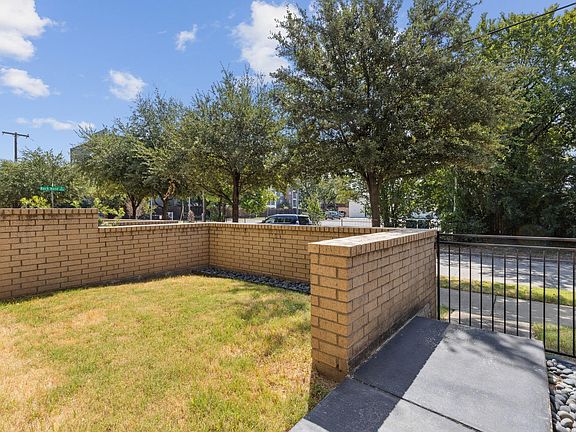 3rd image of 3004 Zenia Dr #3004