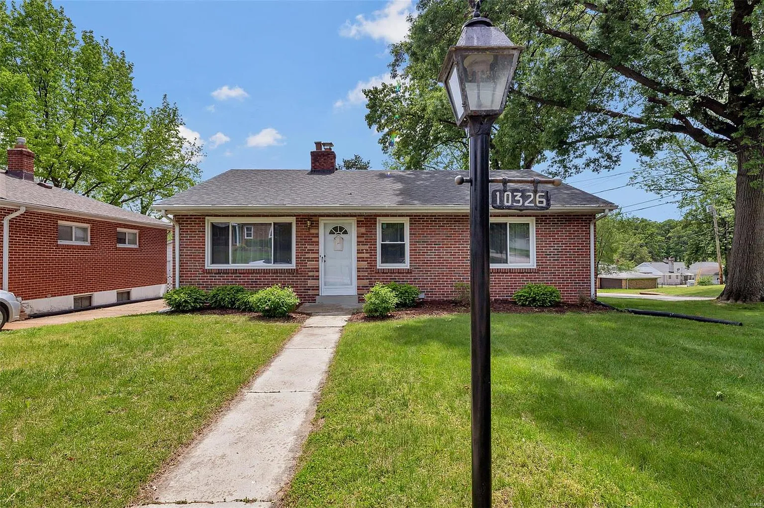 10326 Pineview Ct photo 1