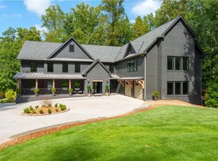 5666 Long Island Dr NW, Sandy Springs, GA 30327