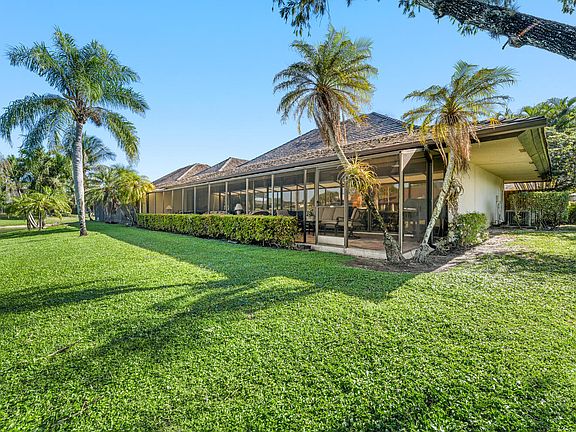 5th image of 11868 Pebblewood Drive