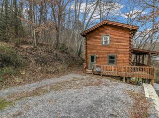 35 Creeds Cove Ln, Waynesville, NC 28785
