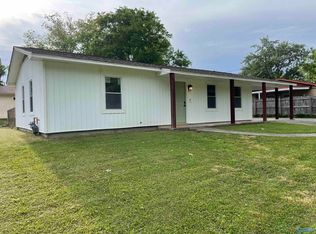 2926 Berkshire Dr SW, Huntsville, AL 35805