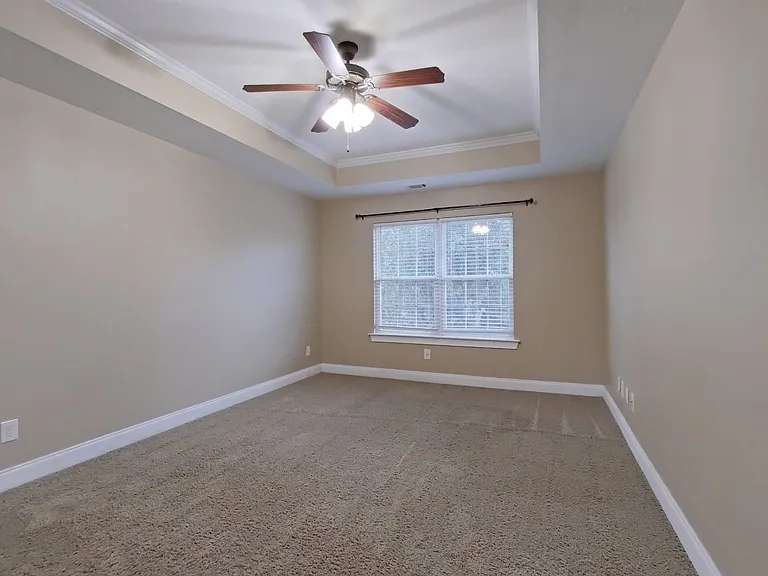 611 Baldwin Pl — Photo 4