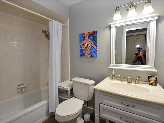 3rd image of 244 SW 24th Ct