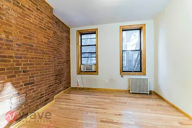 Rented by Wave Real Estate Group