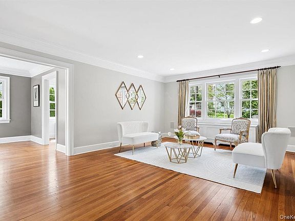 3rd image of 64 Trenor Drive