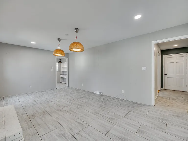 1615 Tillman St — Photo 20