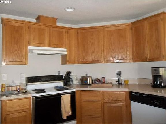 4th image of 2217 SE 179th Ave