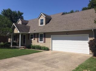 605 Windsor Cir, Pittsburg, KS 66762