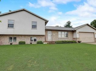 709 E North St, Deforest, WI 53532