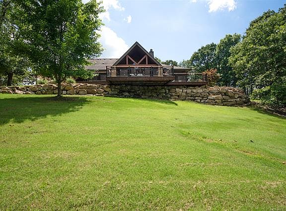 4th image of 3509 Crestview Ln