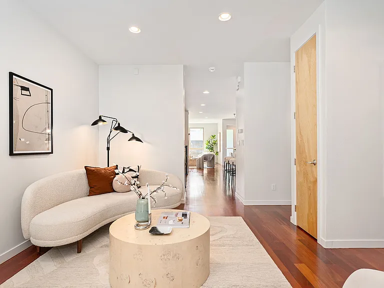 2155 S Logan St #2155 — Photo 58
