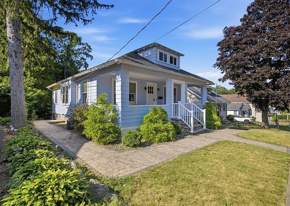 1st image of 61 Harrison Ave