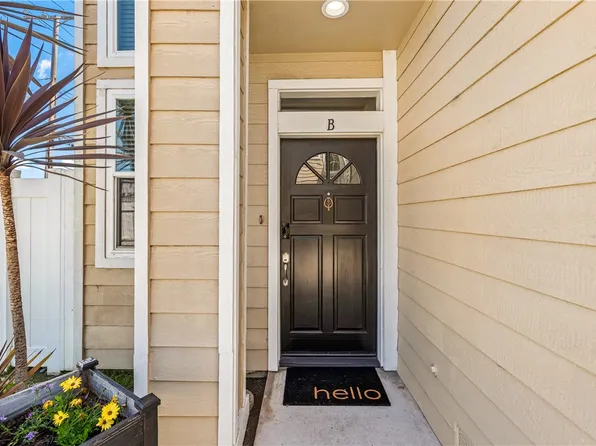 754 Joann St #B, Costa Mesa, CA 92627