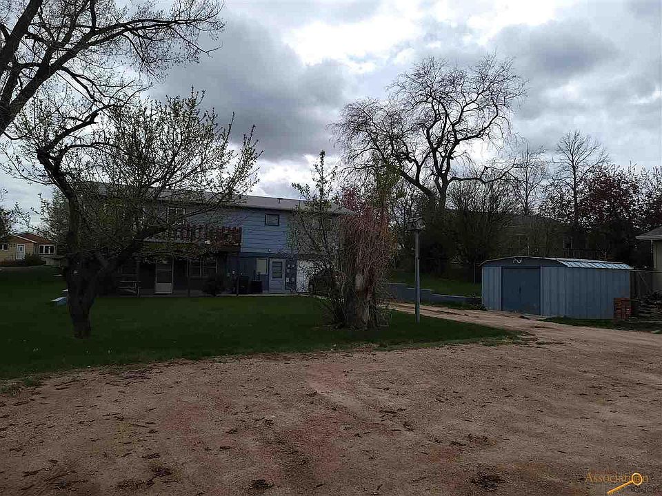2nd image of 222 Saint Anne St