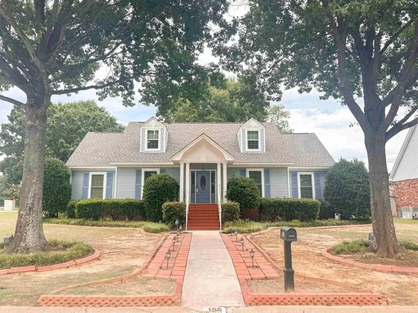 100 Red Oak Ln, Searcy, AR 72143