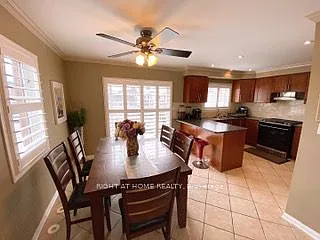 3192 Munson Cres — Photo 8