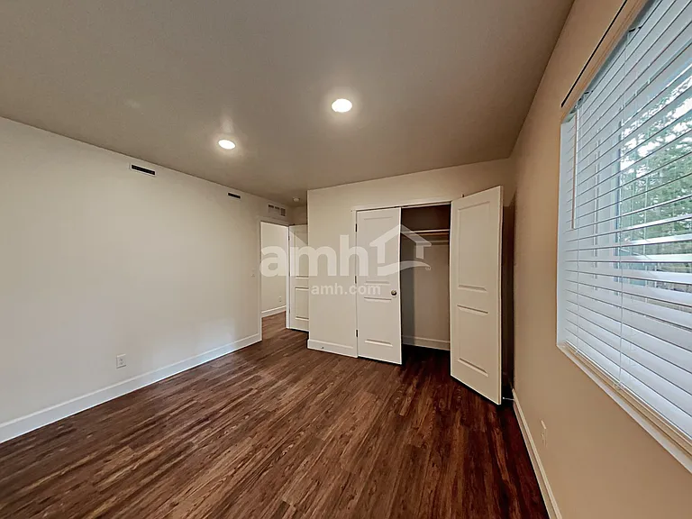 4252 177th St E — Photo 16