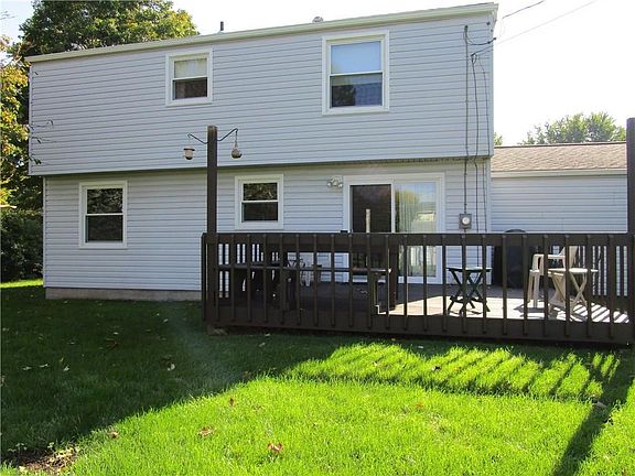3rd image of 40 Clearview Dr