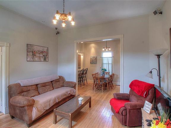 4th image of 501 W Liberty Dr