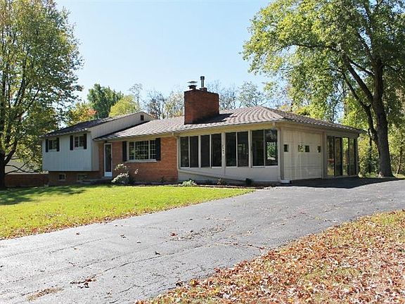 2nd image of 5469 Country Ln