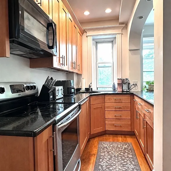 1080 Beacon St #3C — Photo 7
