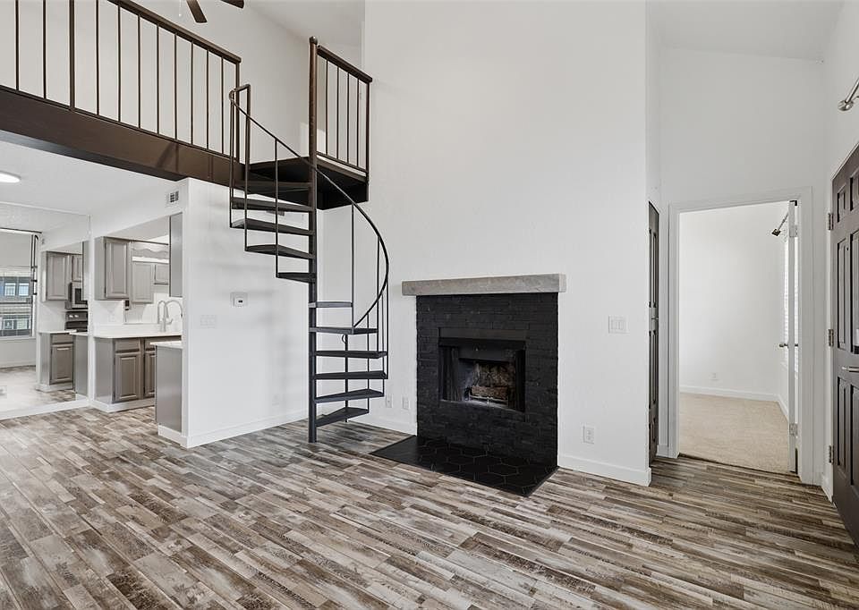 1st image of 11140 Stratford Dr APT 605