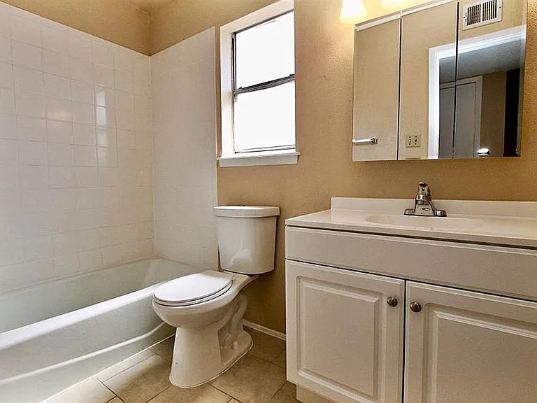 6925 Escondido Dr #A — Photo 33