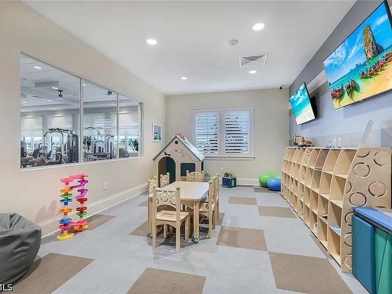 14050 Pine Lodge Ln — Photo 36
