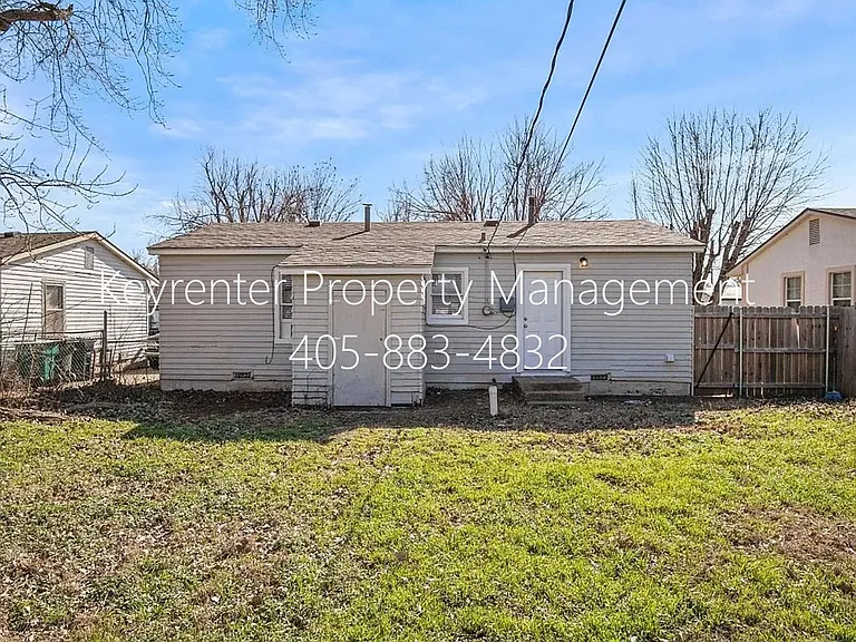 3937 SW 27th Pl — Photo 26