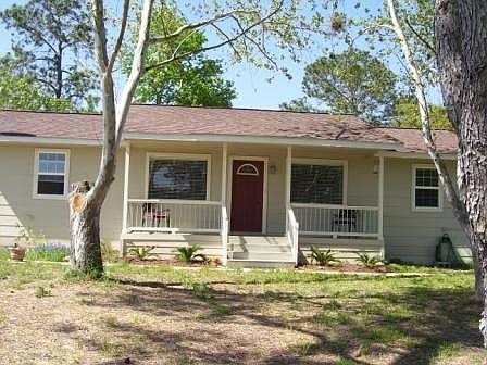 2nd image of 243 Bluebonnet Ln