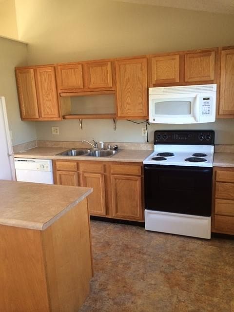 2nd image of 74 Kelley Dr