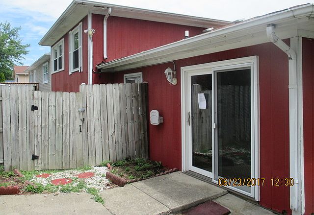 2nd image of 414 Wallace St