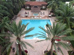 616 Clearwater Park Rd APT 613, West Palm Beach, FL 33401