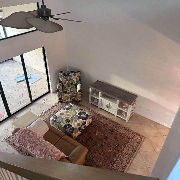 1st image of 211 Deerwood Ct #1