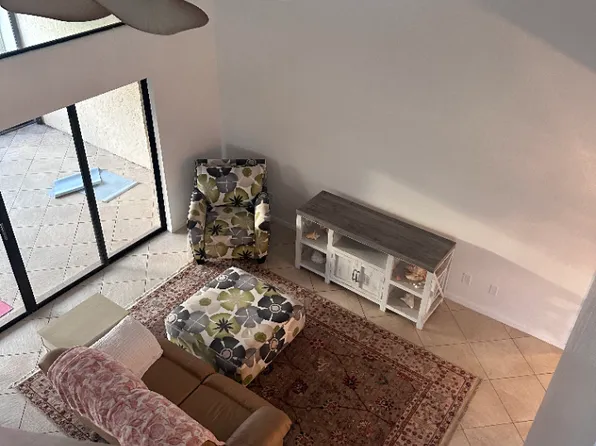 211 Deerwood Ct #1, Wellington, FL 33414