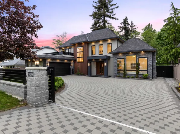 14295 73a Ave, Surrey, BC V3W 2R9