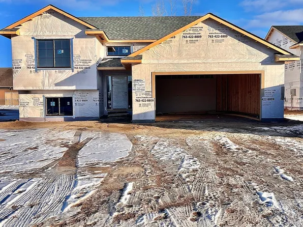 718 Margaret Ln NE, Isanti, MN 55040