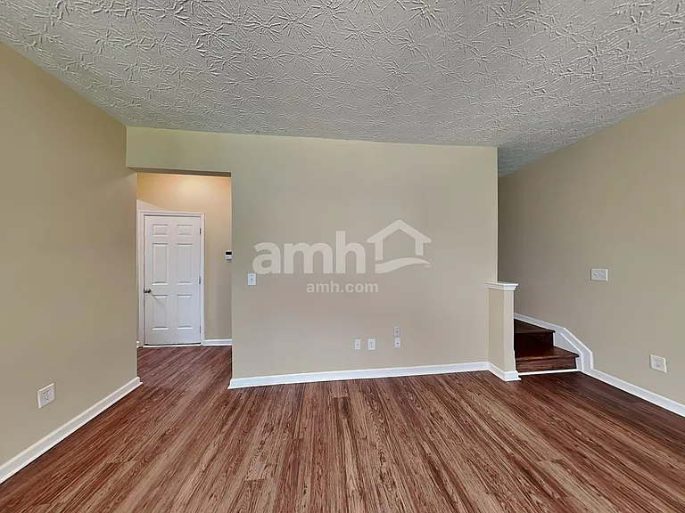 6165 Ambercrest Ct — Photo 9