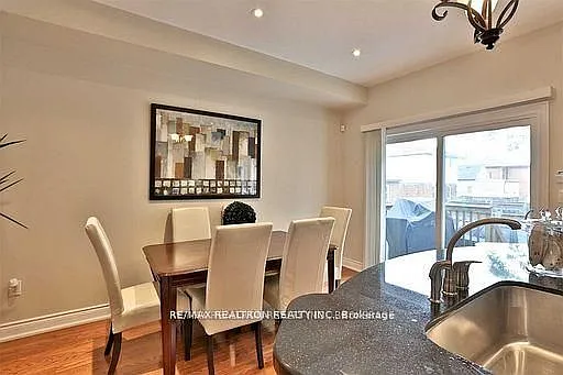 1339 Woodbine Ave #UPPER — Photo 10