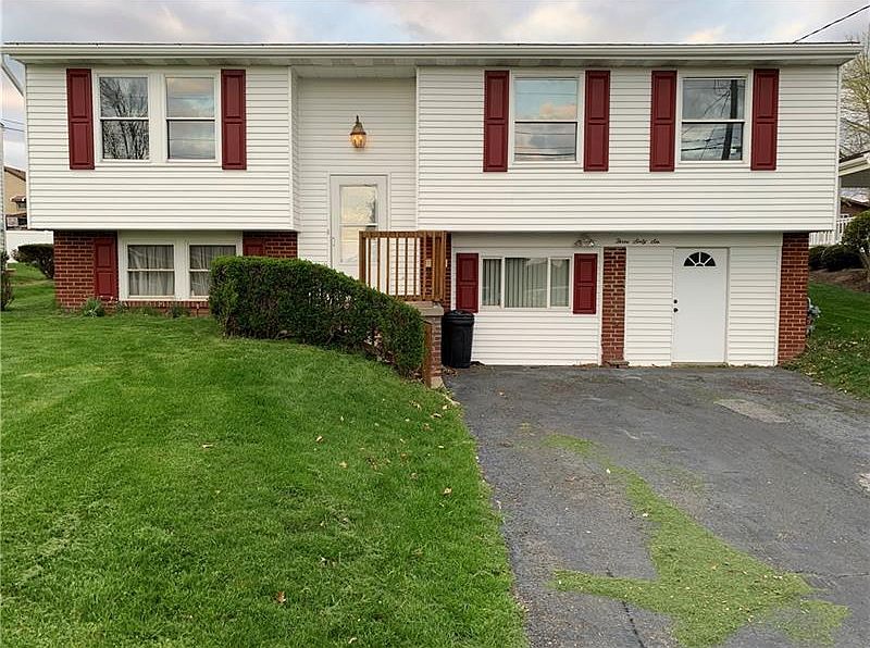 1st image of 366 McWilliams Dr
