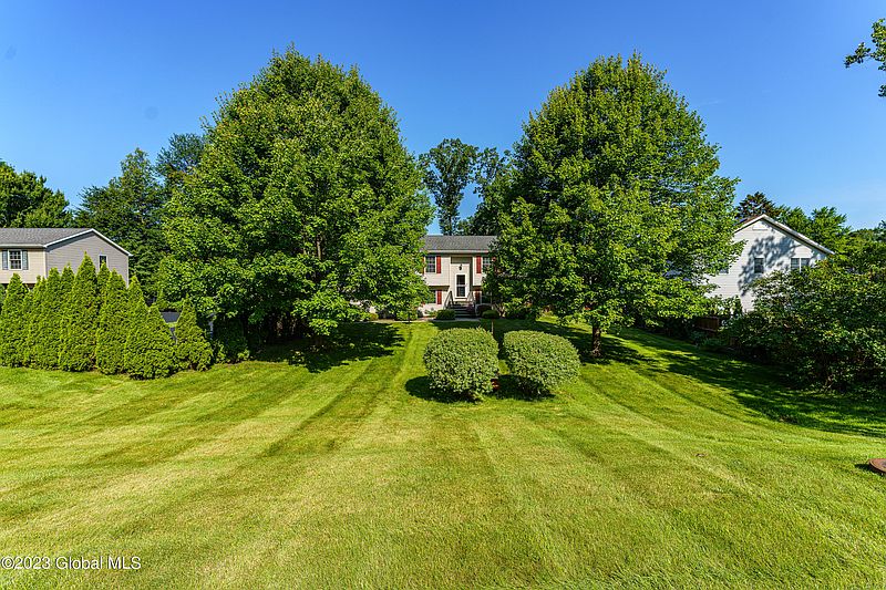 3rd image of 408 New Karner Road