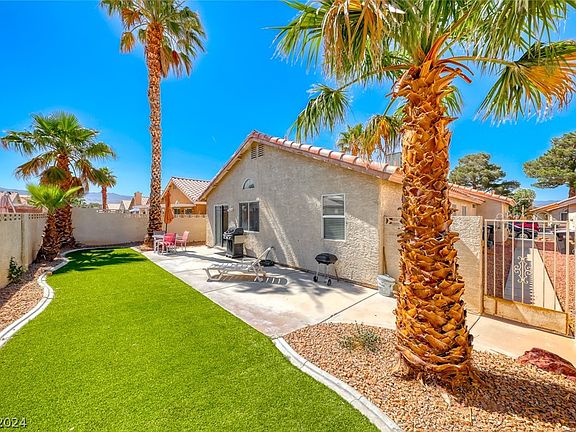 4th image of 7013 Desert Clover Ct