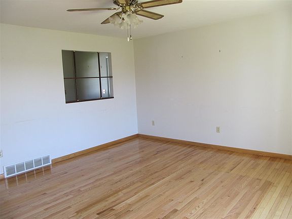 3rd image of 196 E Hatfield St