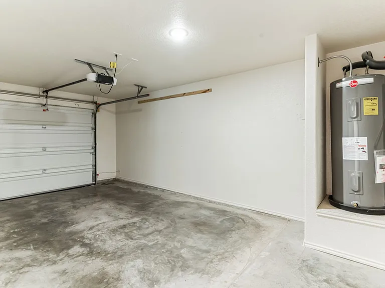 2416 Alterman Dr #A — Photo 15