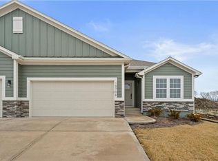 19706 W 195th Pl, Spring Hill, KS 66083
