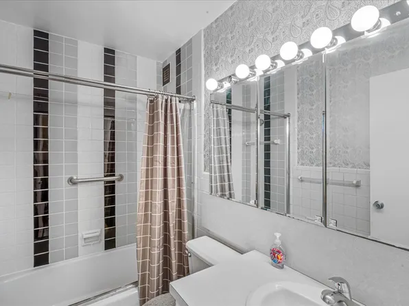 17-85 215th Street image 13 of 34